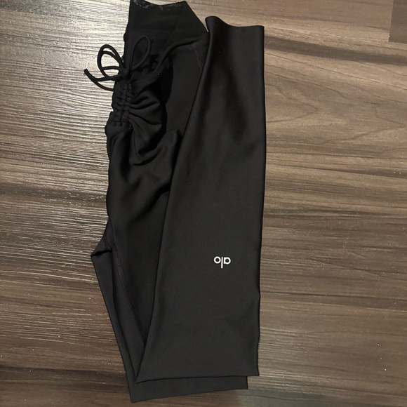 ALO Yoga Pants - ALO Yoga Black Leggings Divine Airlift XXS